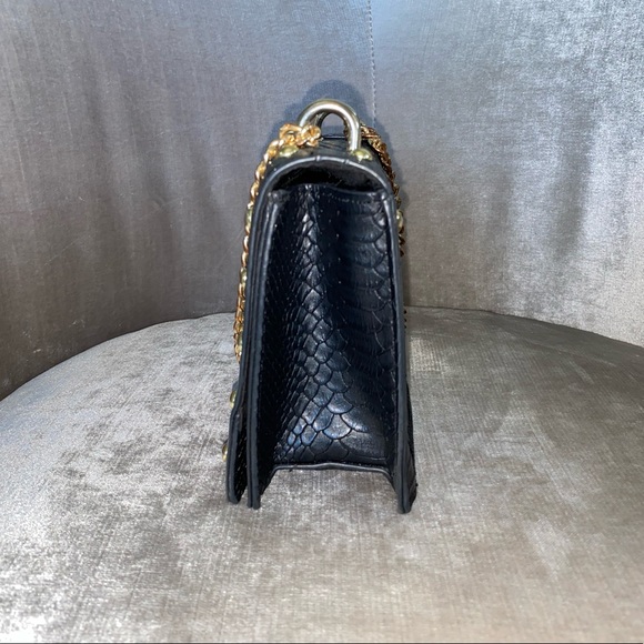 3 small/medium purses - Picture 12 of 13